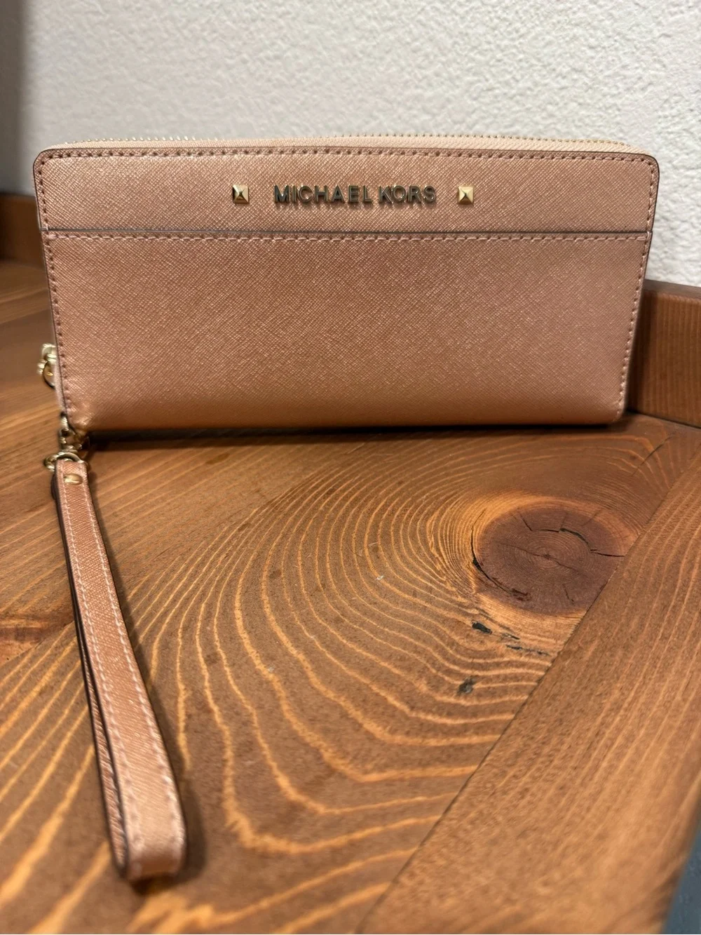 Michael Kors Leather Zip Wallet - Rose Taupe